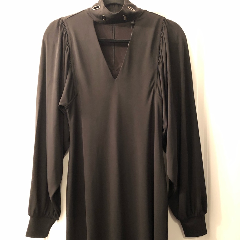 Black Collar Shift Dress!!